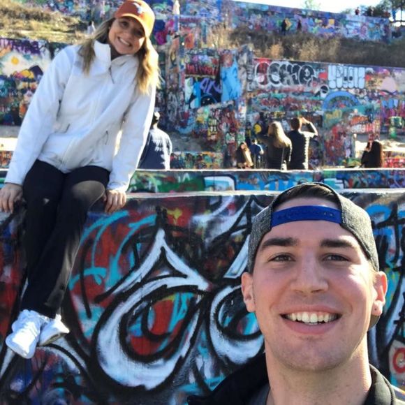 Meet your Posher, Kate - Picture 1 of 1